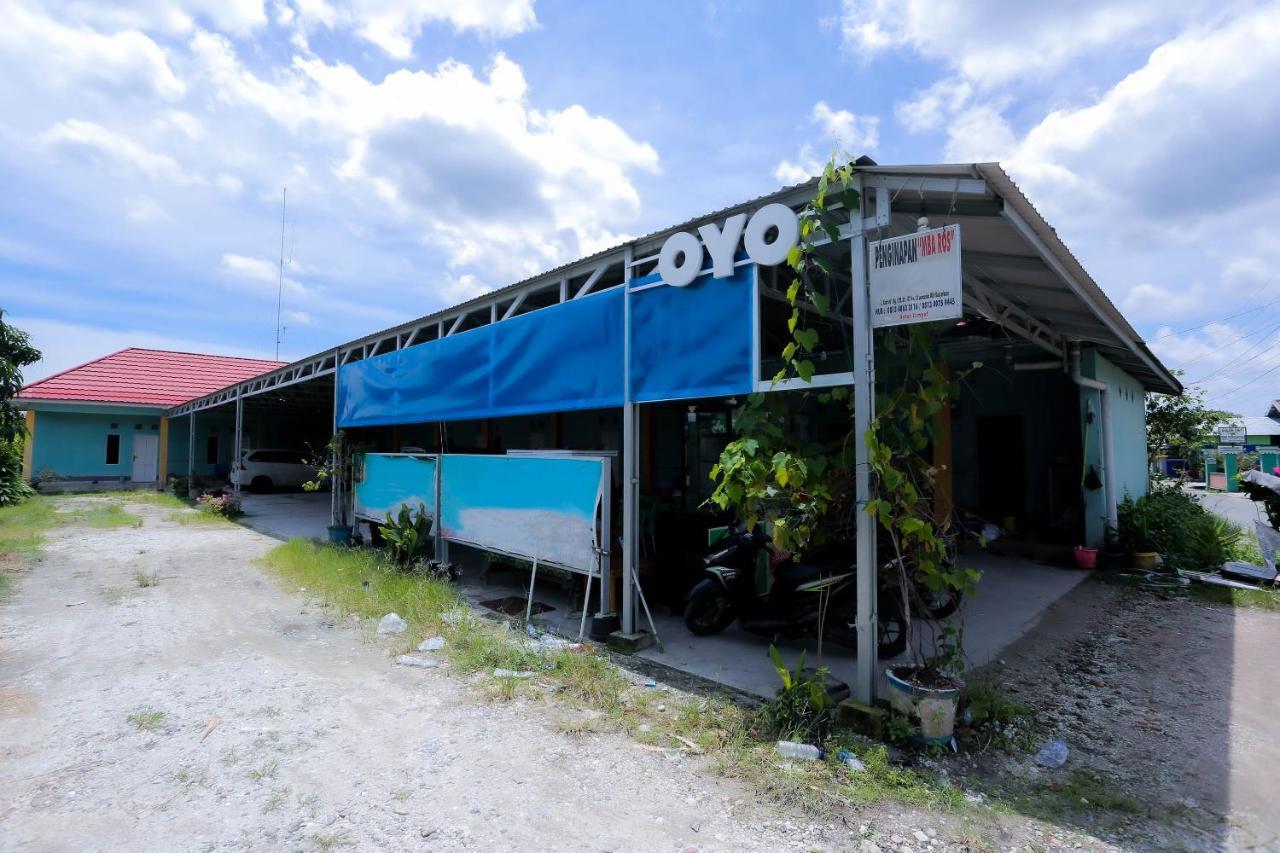 Oyo 2692 Penginapan Mba Ros Banjarbaru Esterno foto
